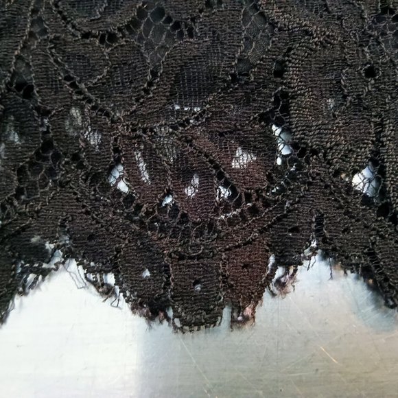 Brooks Brothers Y2K Signature Black Lace Skirt Beautiful and Classic - Picture 4 of 4